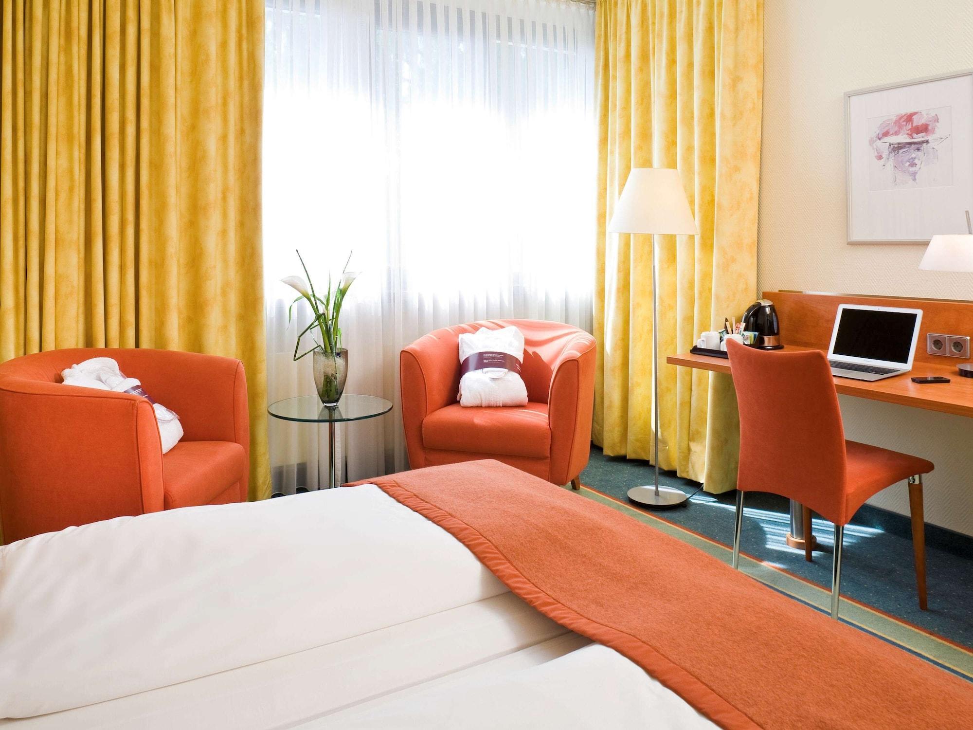 Mercure Hotel Am Messeplatz Offenburg Exterior photo